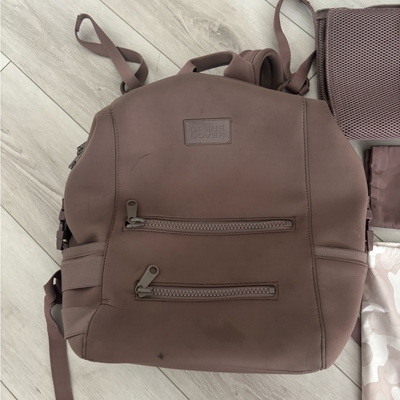 Dagne Dover Large Indi Diaper Bag- Dune with Joey Changing Pad - Picture 4 of 6